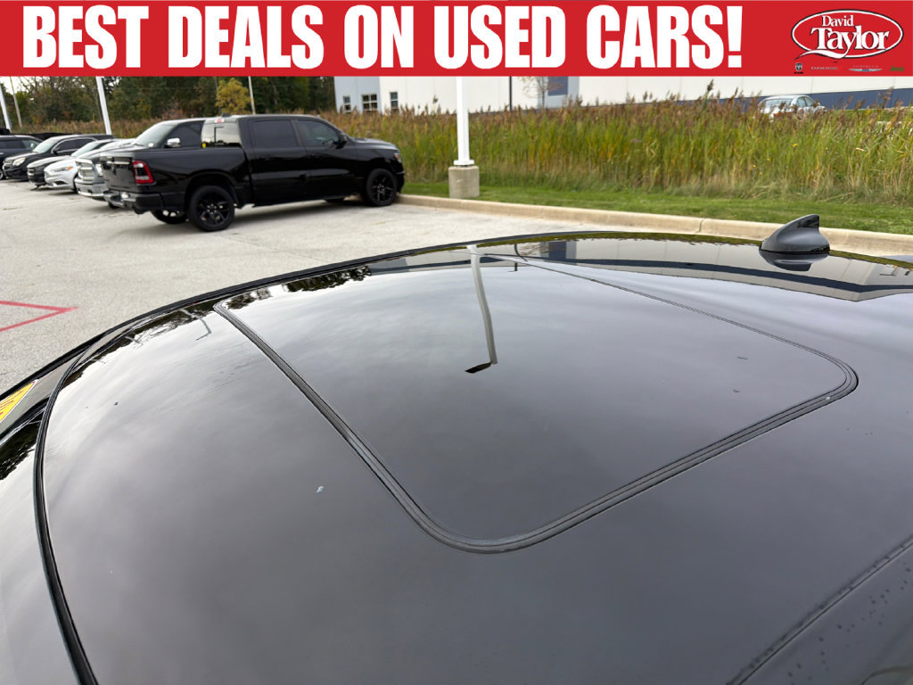 Used 2023 Dodge Charger SXT w/ Blacktop Package AWD/4WD image 41
