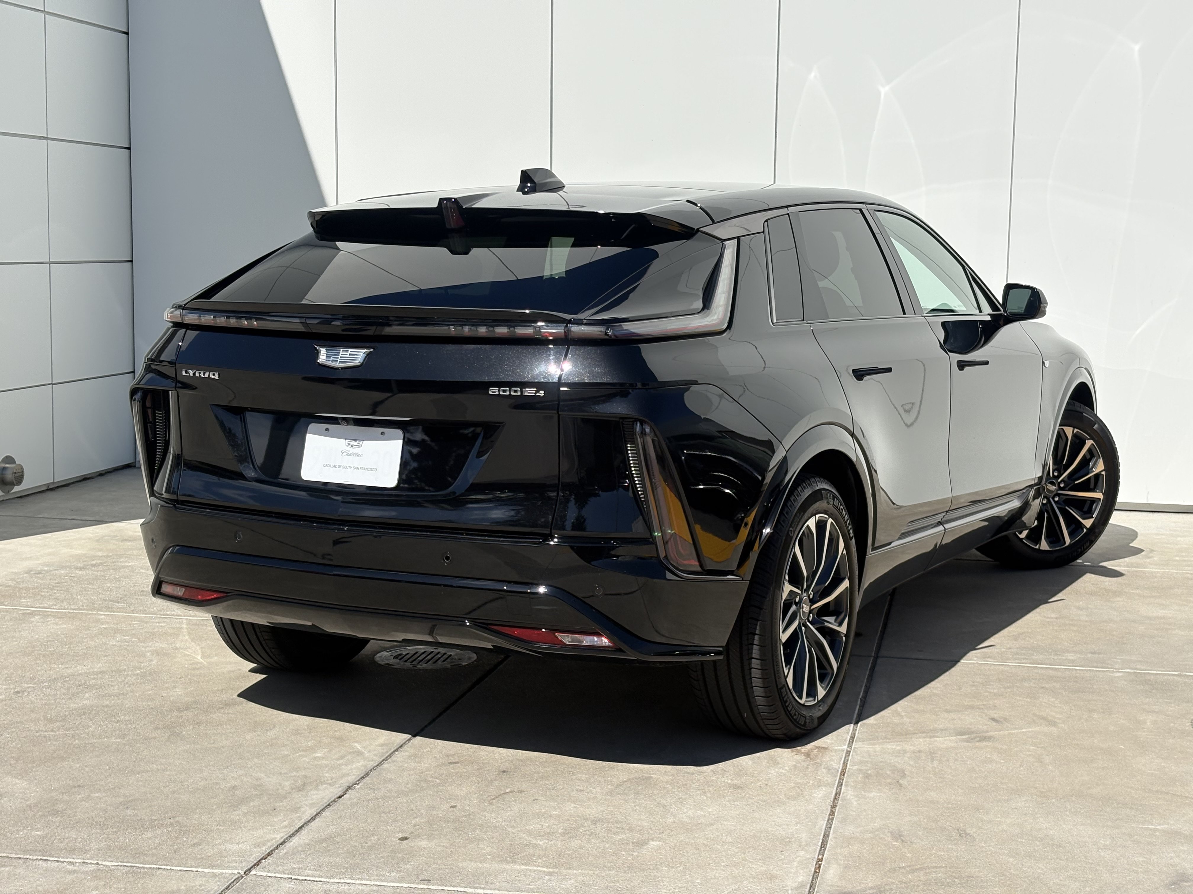Used 2024 Cadillac Lyriq Sport AWD/4WD image 7