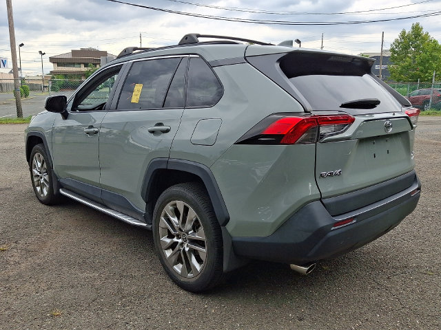 Certified 2021 Toyota RAV4 XLE Premium AWD/4WD image 3