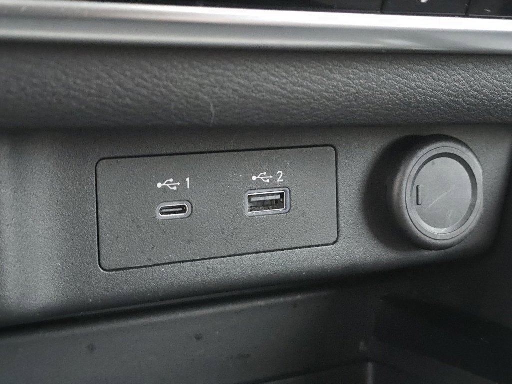 Certified 2023 Nissan Rogue SV image 10