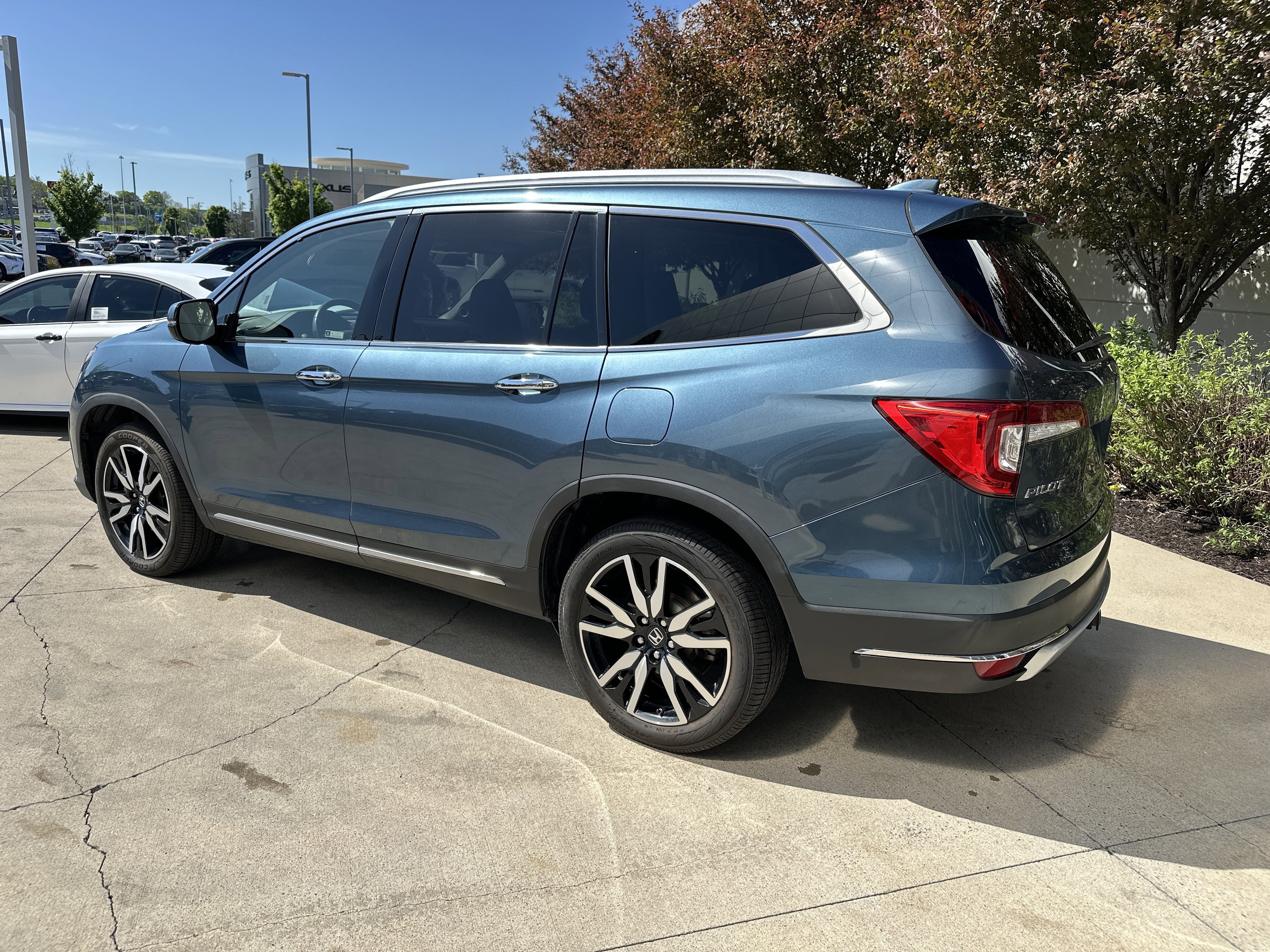 Used 2021 Honda Pilot Touring image 7