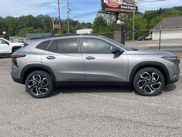New 2026 Chevrolet Trax RS w/ Sunroof Package video 2
