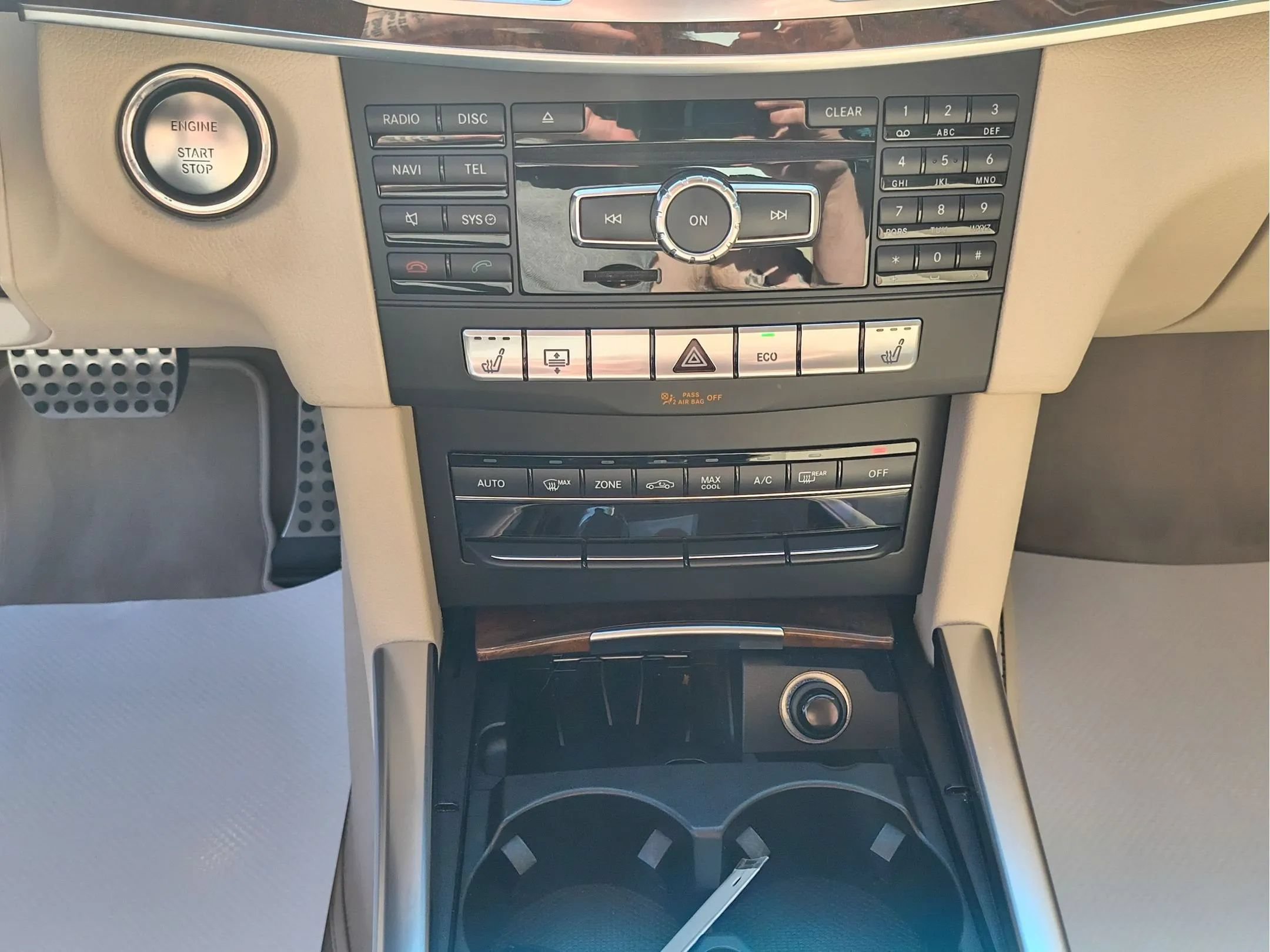 Used 2015 Mercedes-Benz E 350 4MATIC Sedan image 38