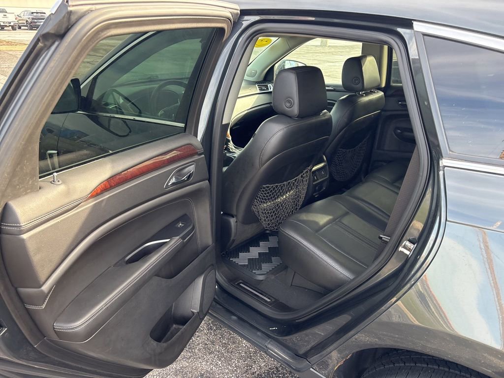 Used 2016 Cadillac SRX Luxury image 12