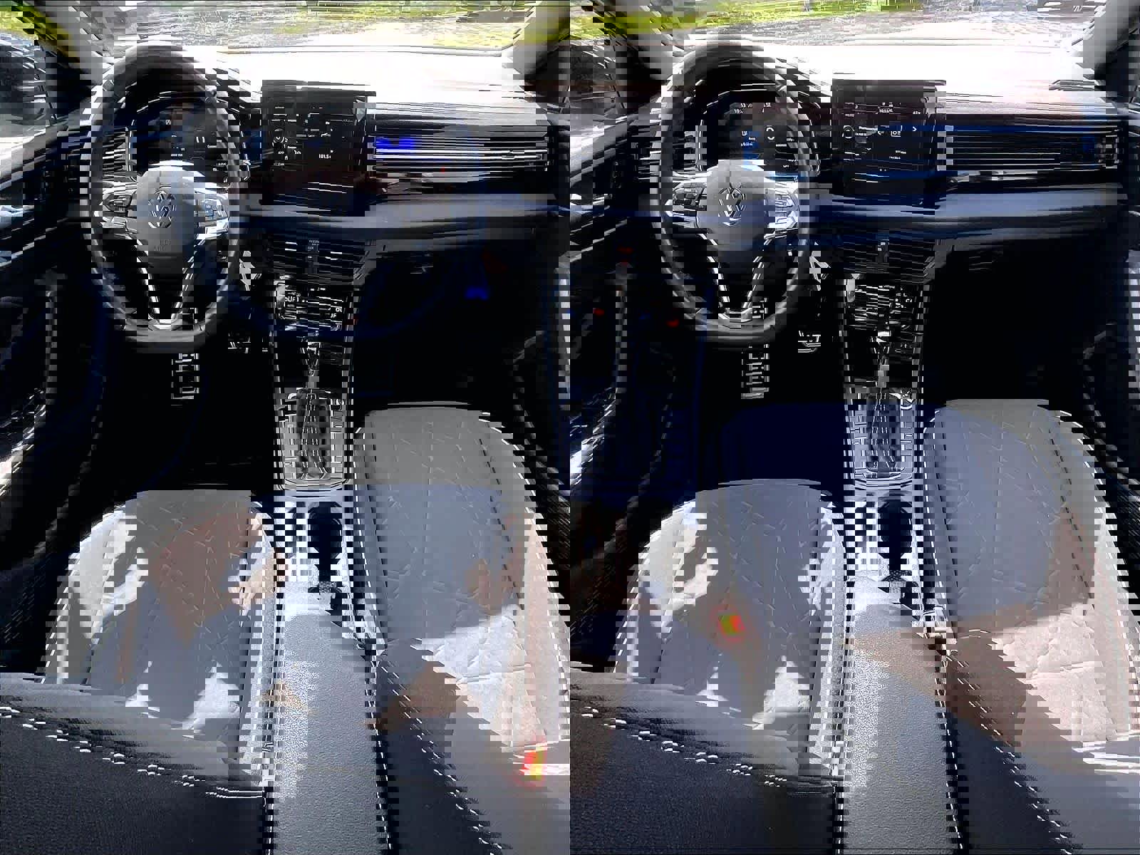 Used 2025 Volkswagen Jetta Sport FWD image 21