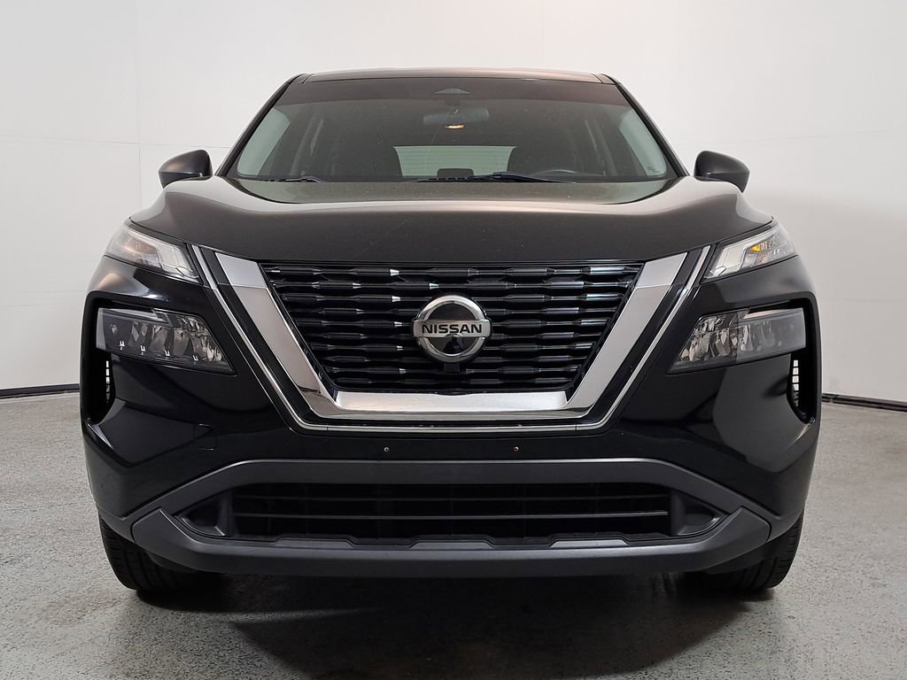 Used 2021 Nissan Rogue S image 2