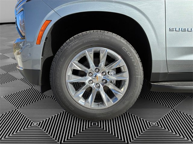 New 2025 Chevrolet Suburban Premier image 9
