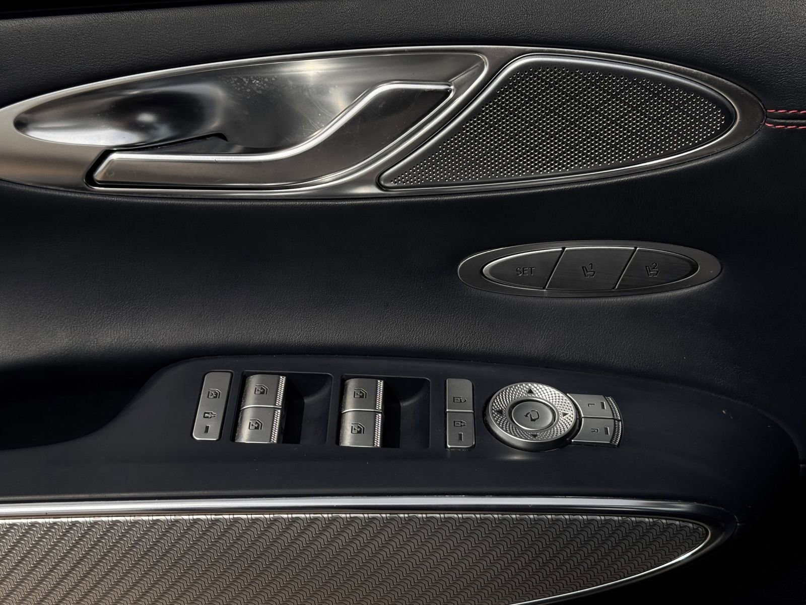 Used 2023 Genesis GV70 2.5T w/ Sport Prestige Package image 25