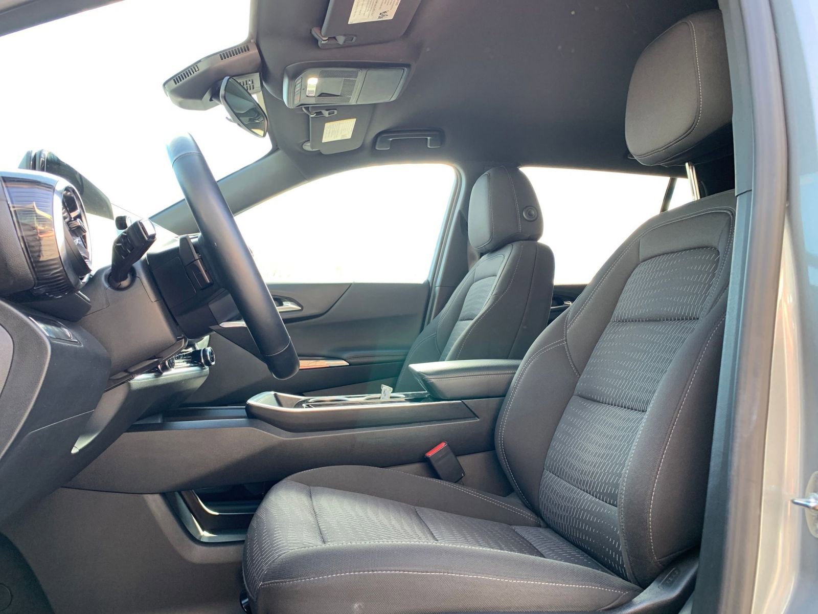 Used 2025 Chevrolet Equinox LT image 27