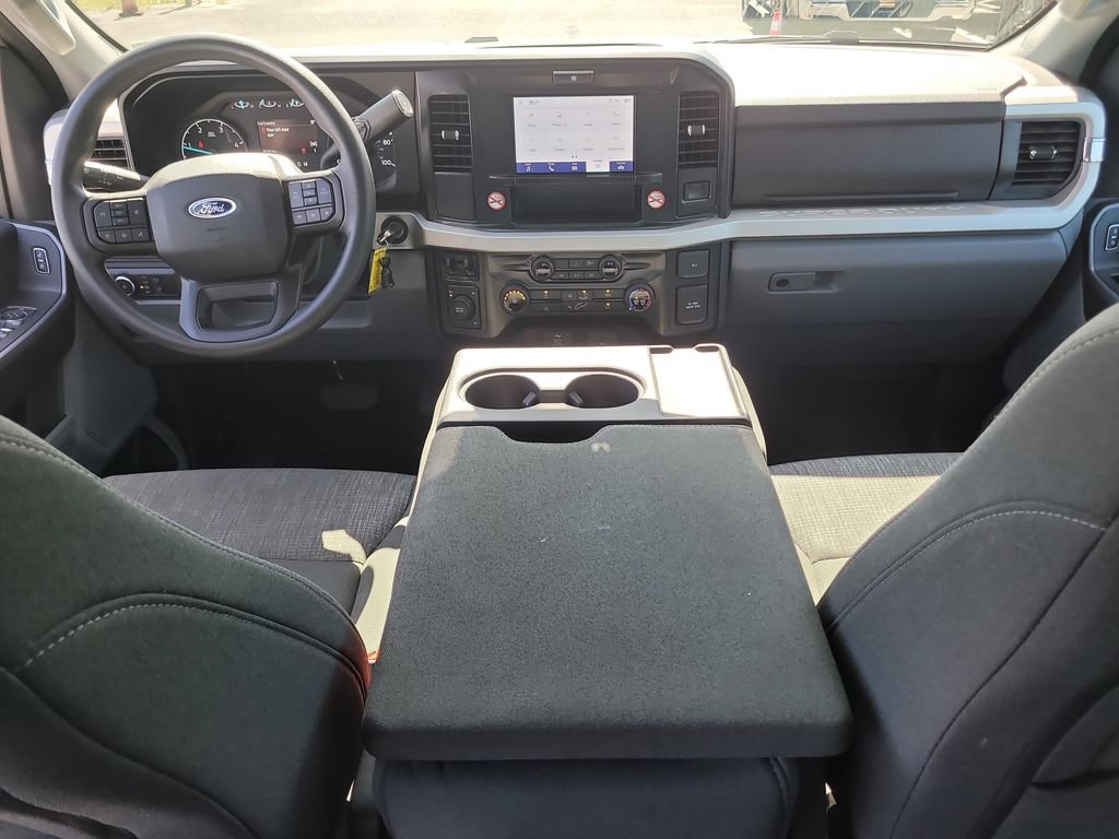 Certified 2025 Ford F250 XLT AWD/4WD image 12
