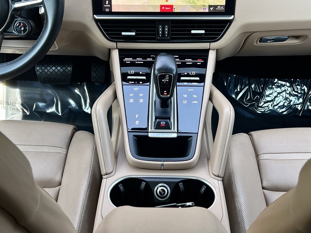 Used 2021 Porsche Cayenne Coupe image 43