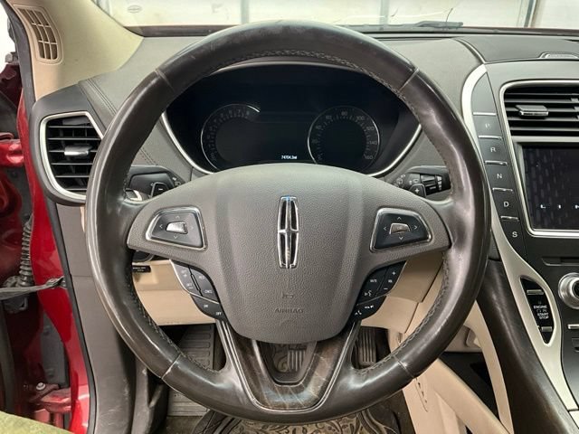 Used 2017 Lincoln MKX Select w/ Select Plus Package FWD image 7