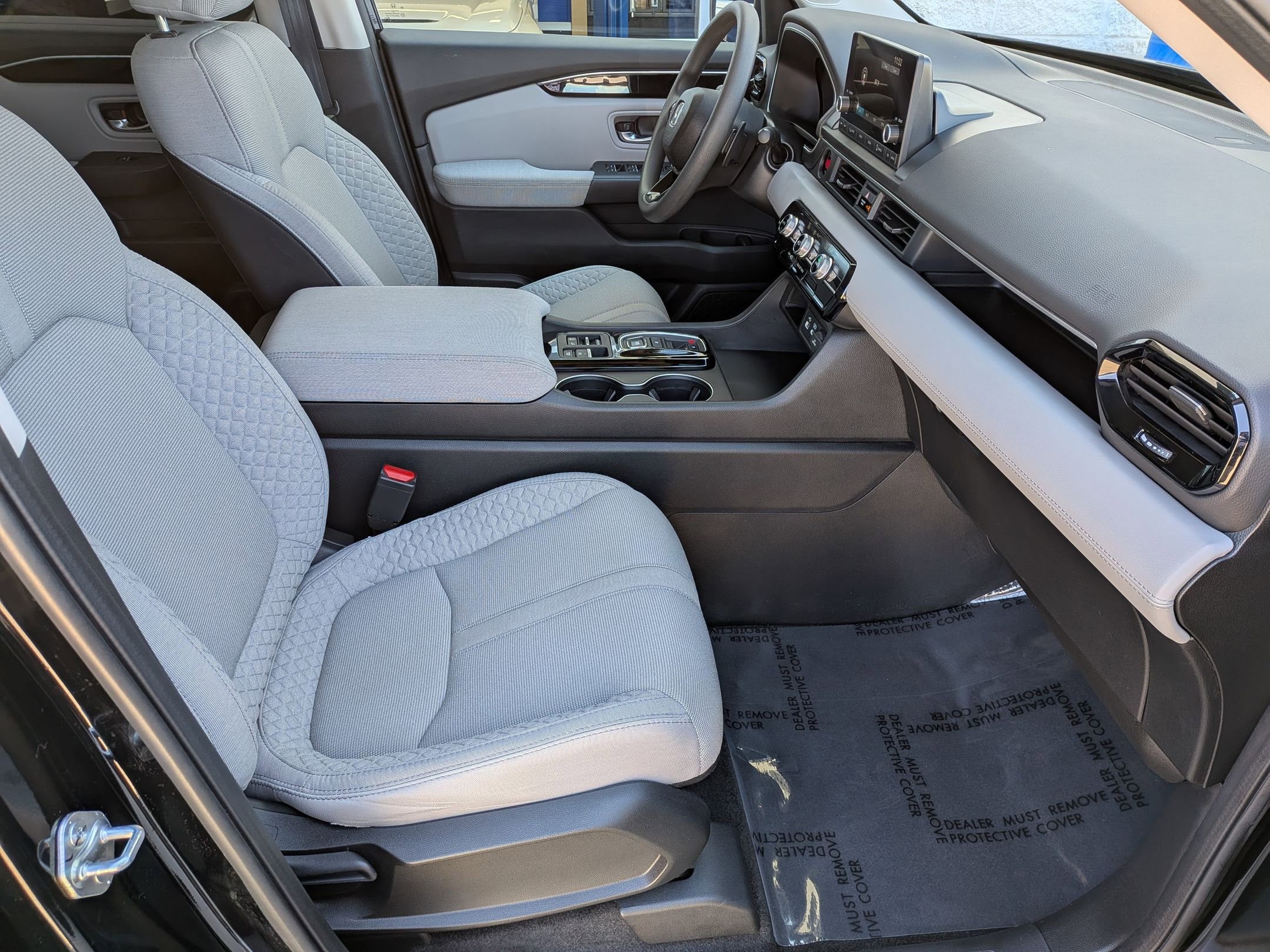 Certified 2023 Honda Pilot LX image 28