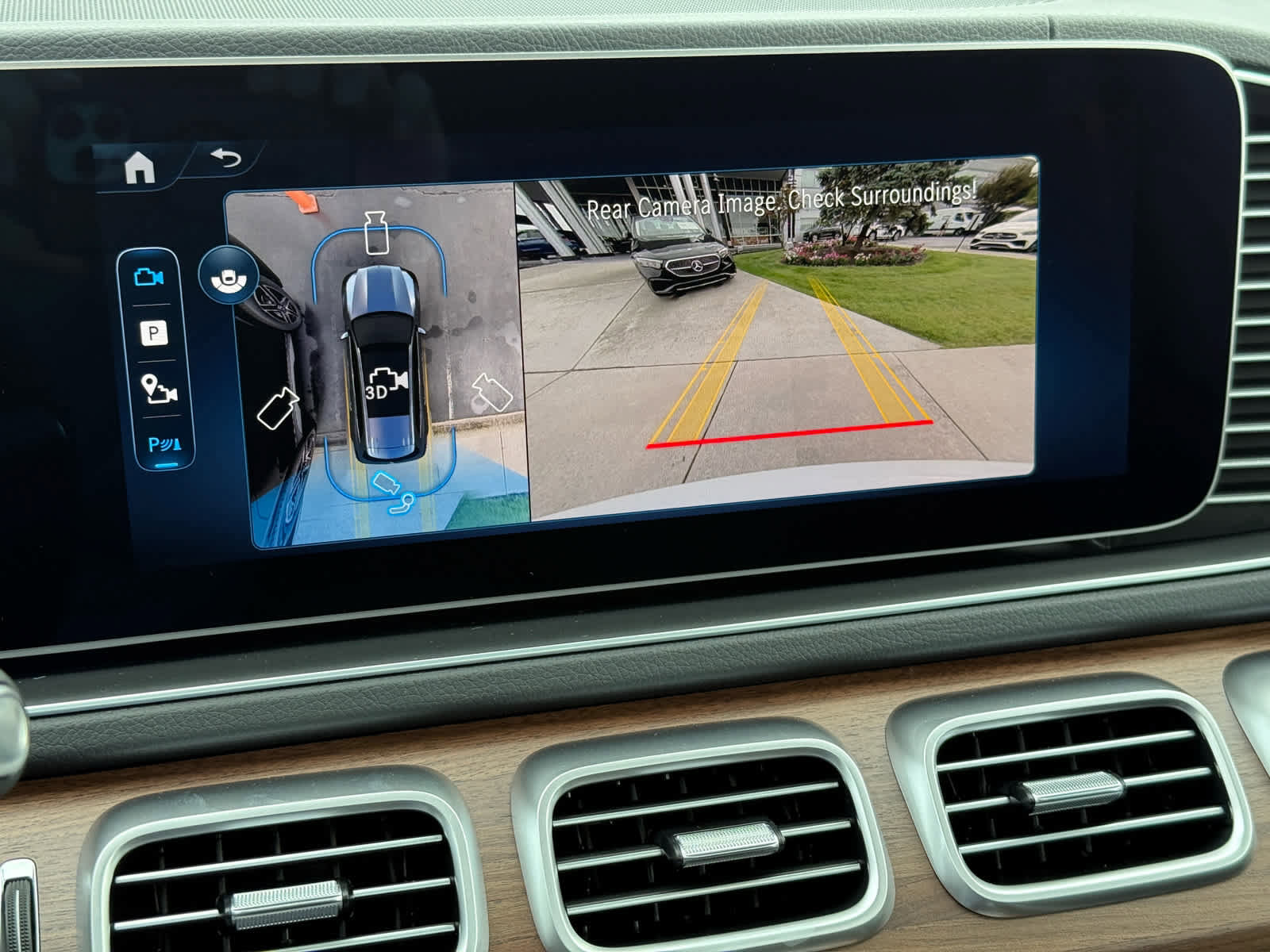 New 2026 Mercedes-Benz GLS 450 4MATIC image 16