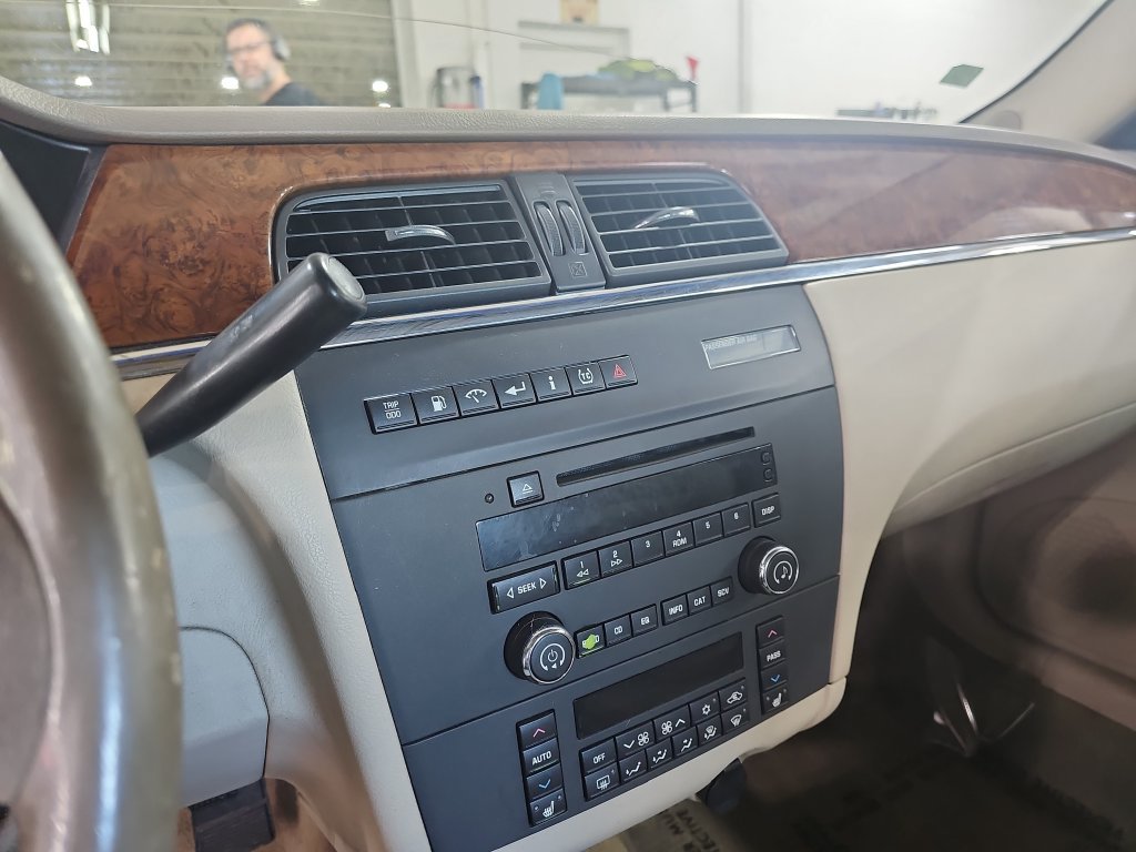 Used 2006 Buick LaCrosse CXL w/ Driver Confidence Package FWD image 23