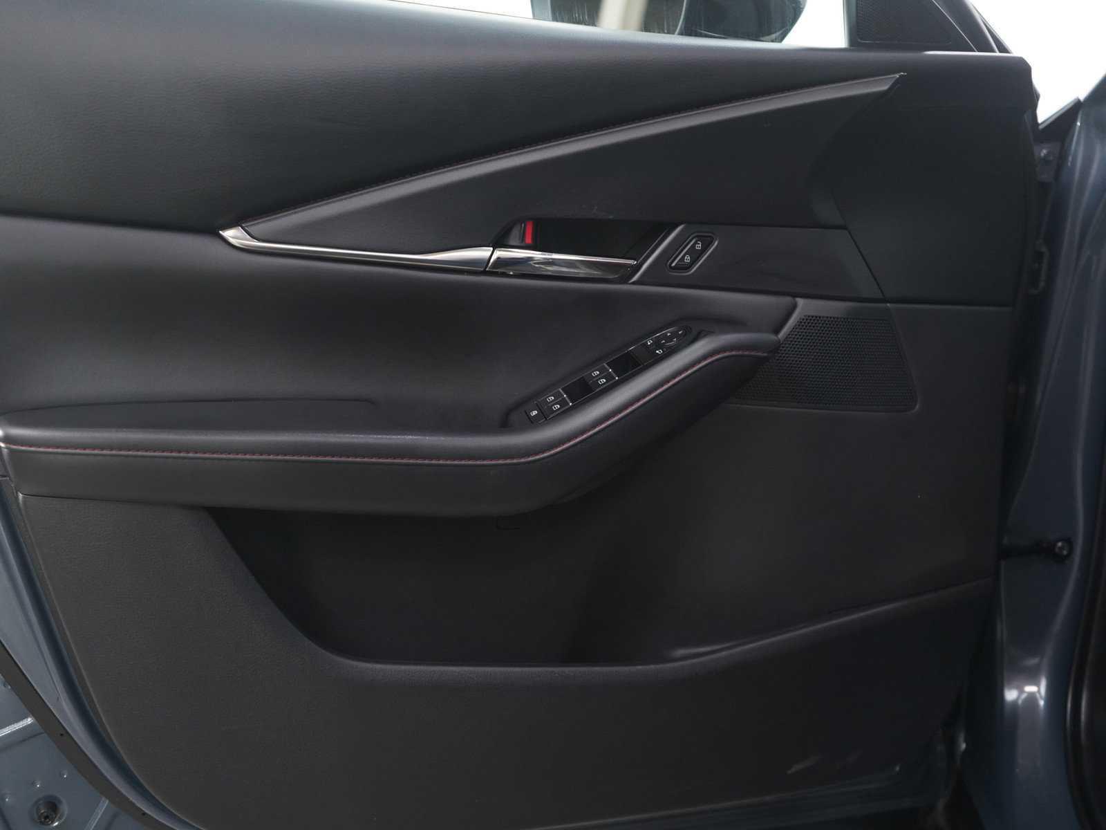 Used 2023 MAZDA CX-30 AWD 2.5 S w/ Preferred Package image 18