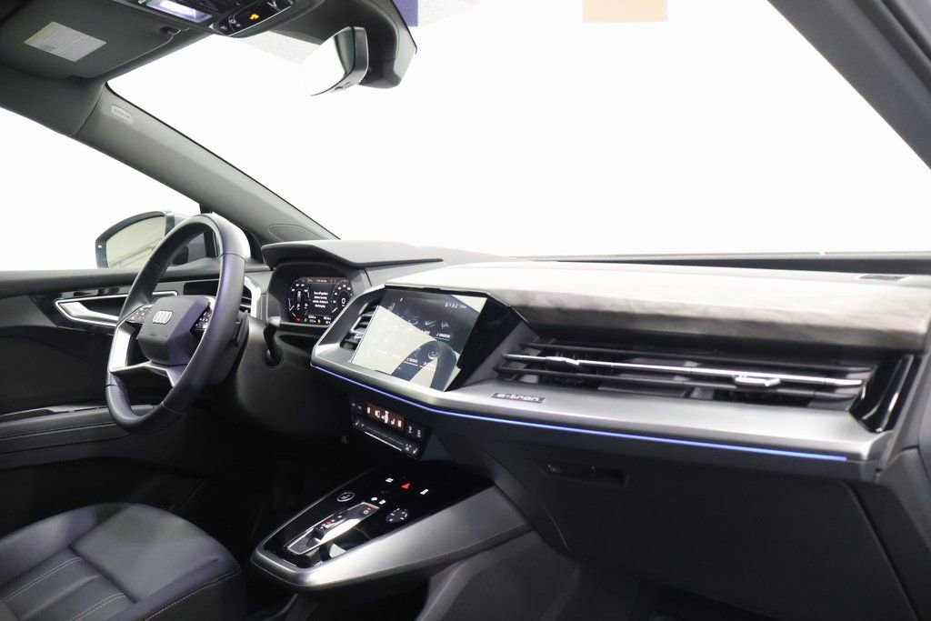 Used 2022 Audi Q4 e-tron Prestige image 23