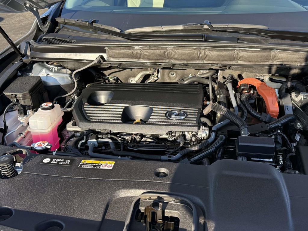 Used 2023 Lexus RX 350h image 27