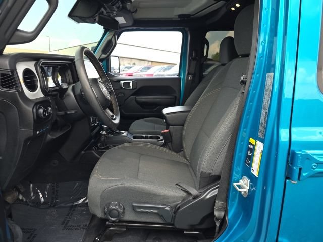 Used 2024 Jeep Wrangler Unlimited w/ Convenience Group AWD/4WD image 11