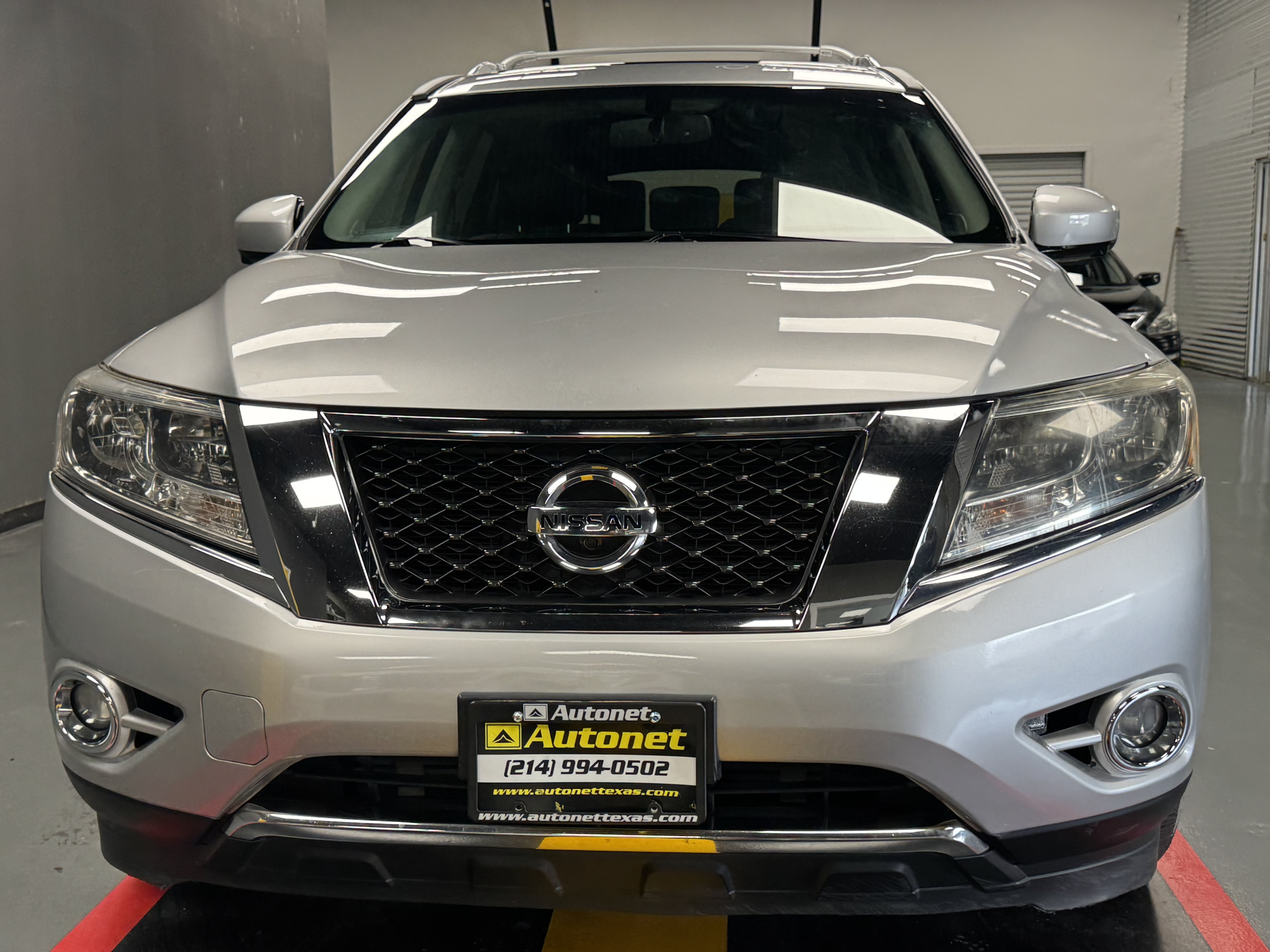 Used 2014 Nissan Pathfinder Platinum w/ Platinum Premium Package FWD image 8