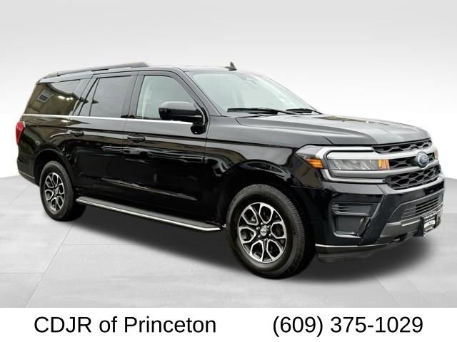 Used 2023 Ford Expedition Max XLT AWD/4WD image 1