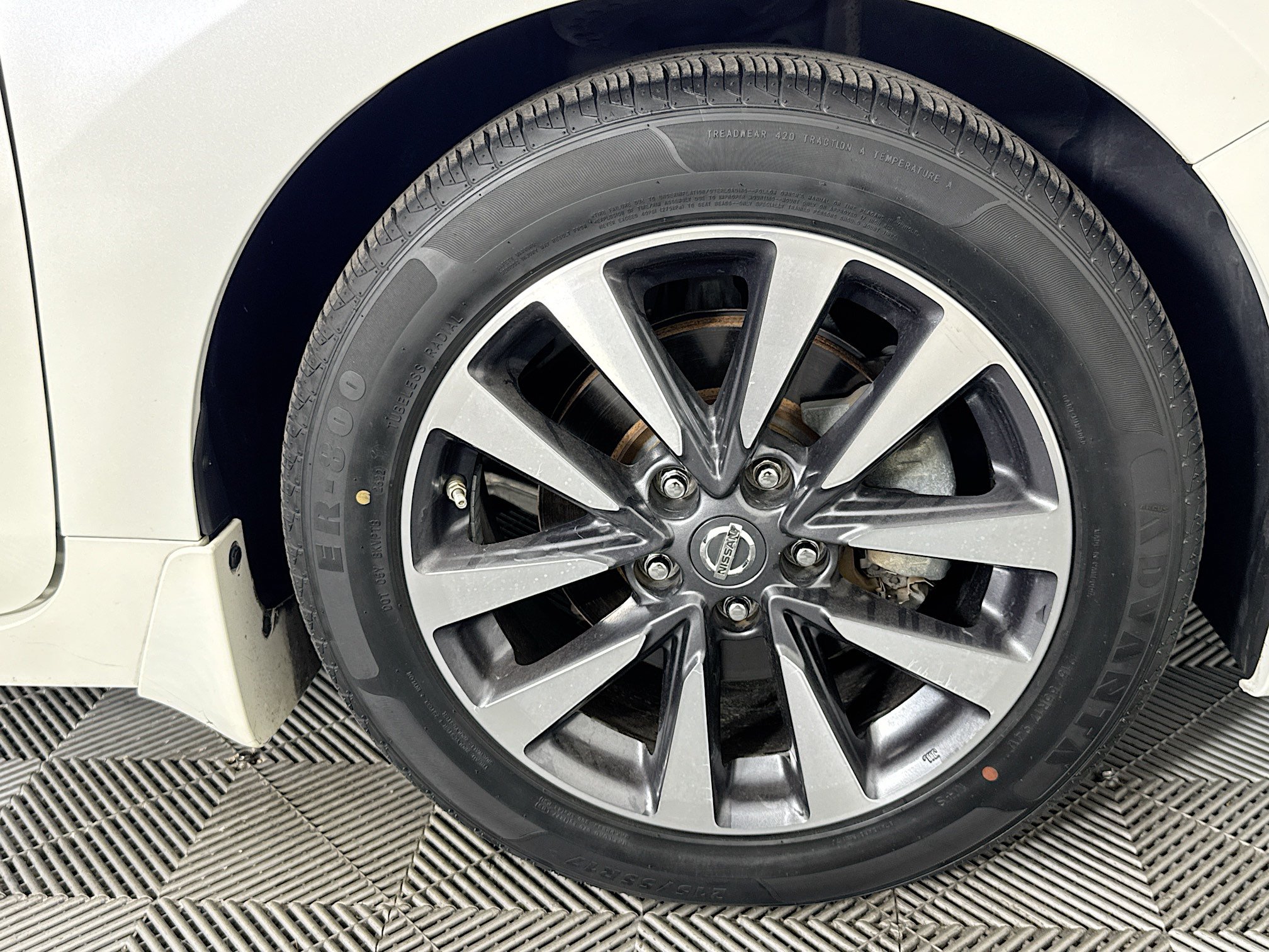 Used 2017 Nissan Altima 2.5 SL w/ Moonroof Package FWD image 30