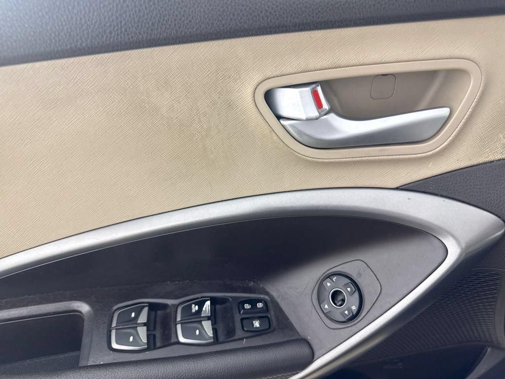 Used 2014 Hyundai Santa Fe Sport w/ Popular Equipment Package 02 FWD image 18