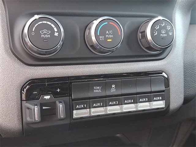 Used 2024 RAM 2500 Tradesman w/ Chrome Appearance Group image 14