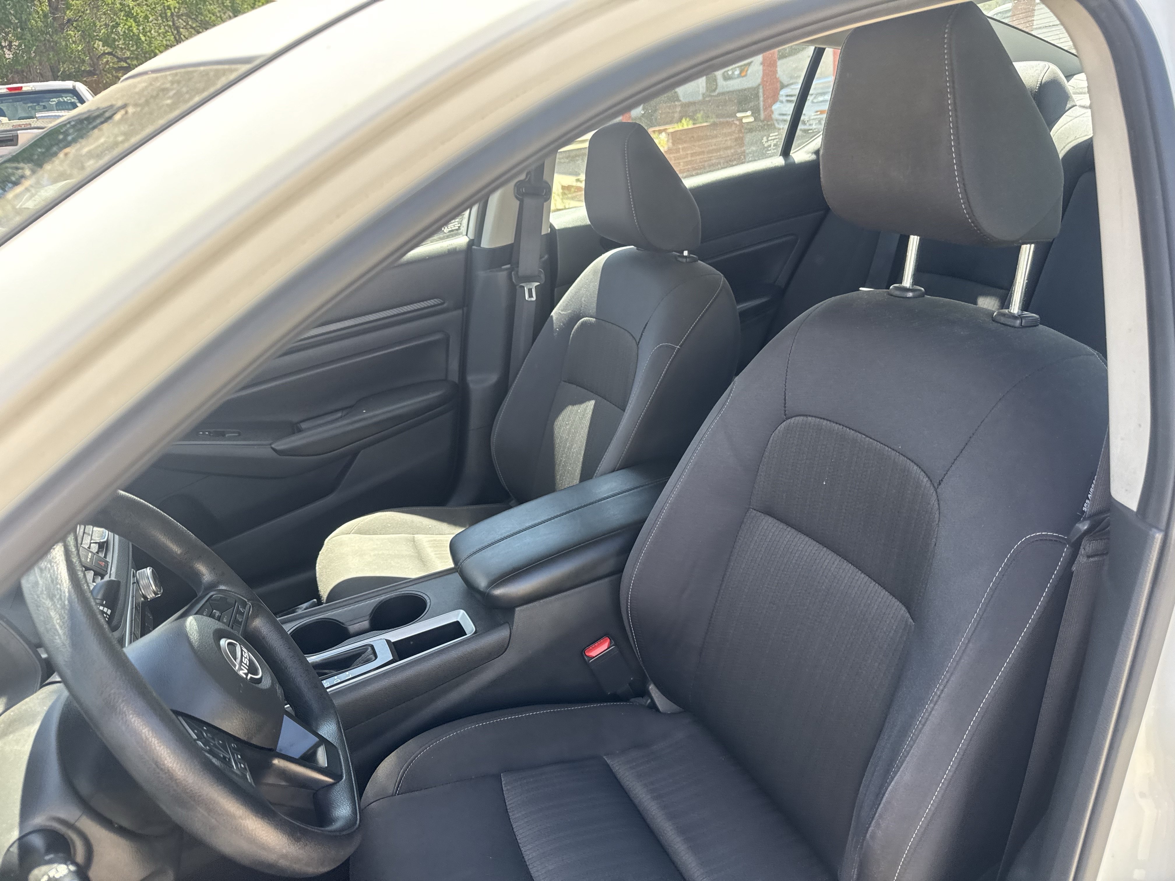 Used 2024 Nissan Altima 2.5 S FWD image 12