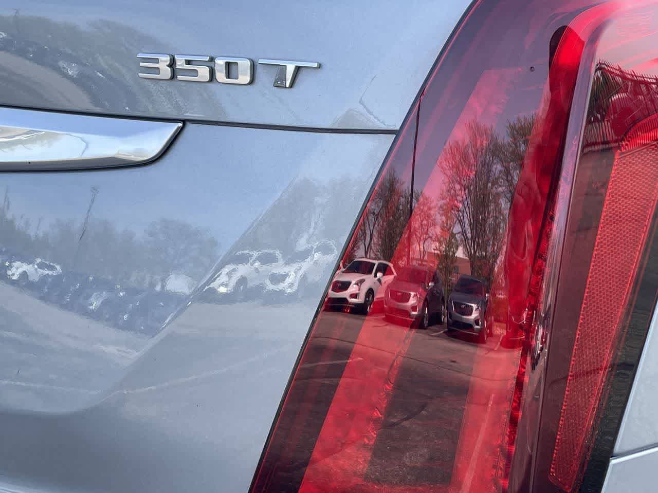 Used 2024 Cadillac XT5 Premium Luxury w/ LPO, Floor Liner Package FWD image 41