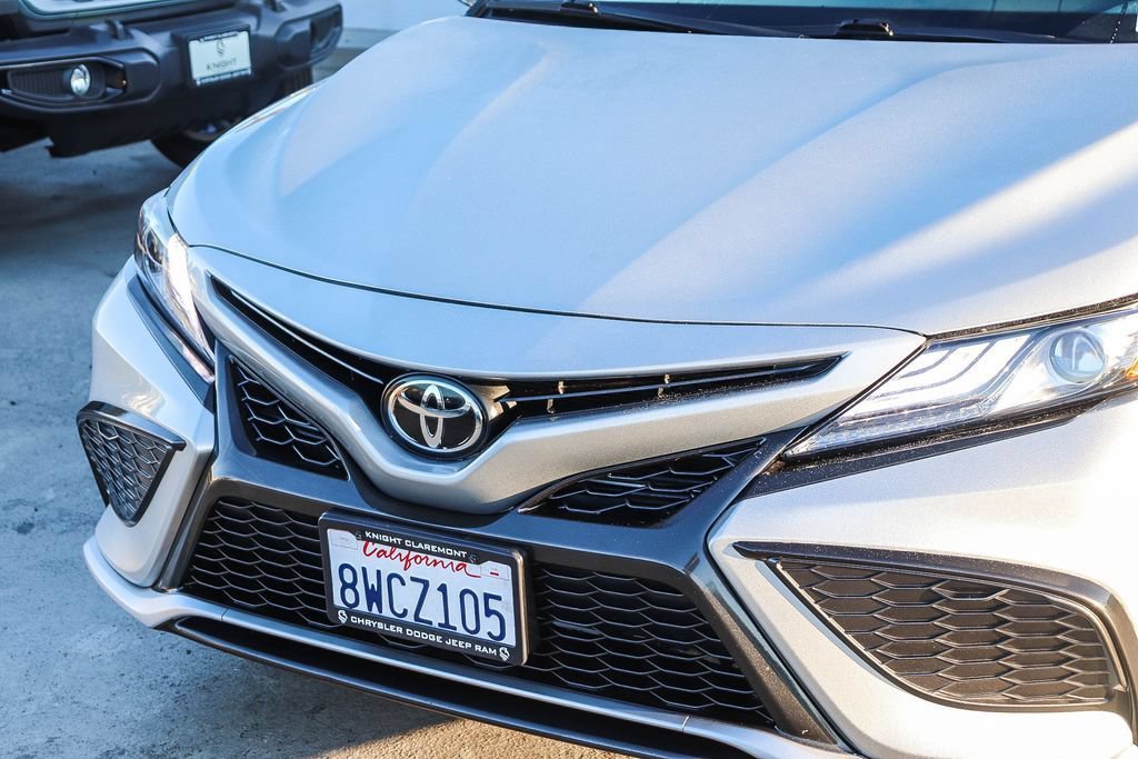 Used 2021 Toyota Camry XSE w/ Navigation Package FWD image 6