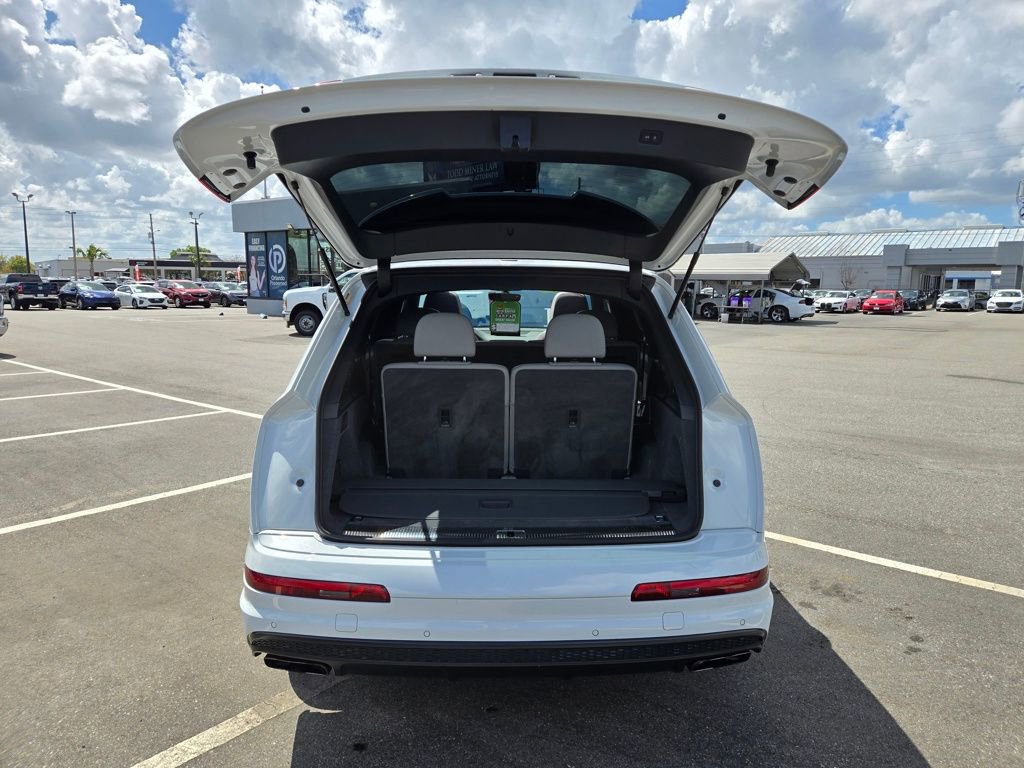 Used 2018 Audi Q7 3.0T Prestige image 20