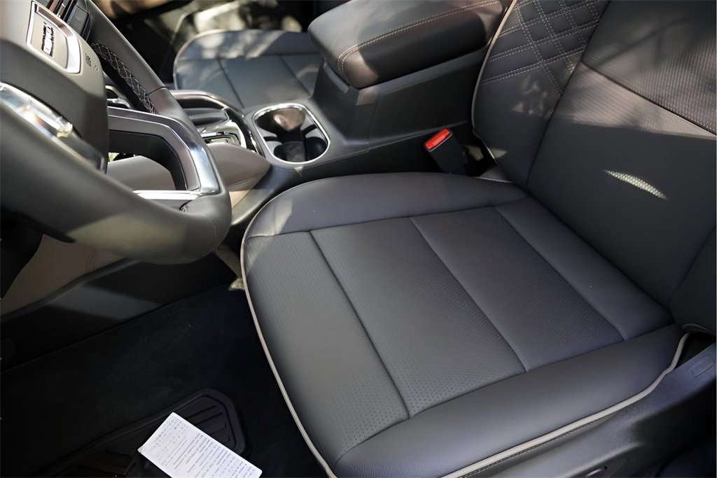 New 2026 GMC Canyon Denali image 10