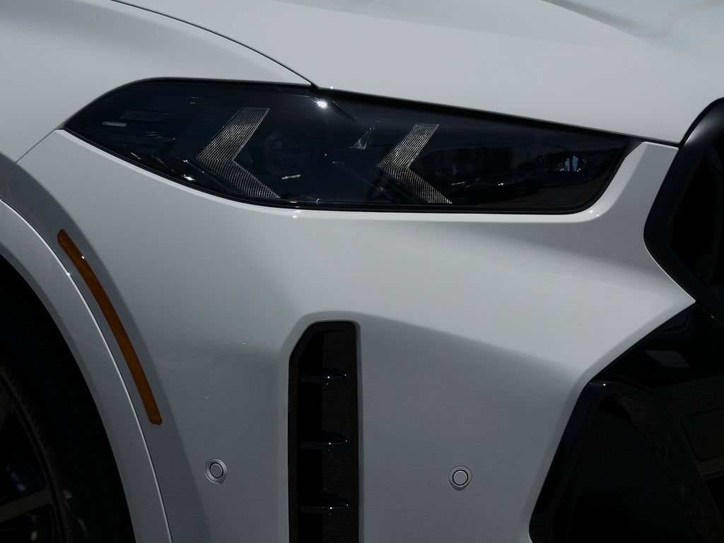 New 2027 BMW X6 xDrive40i w/ Premium Package AWD/4WD image 4