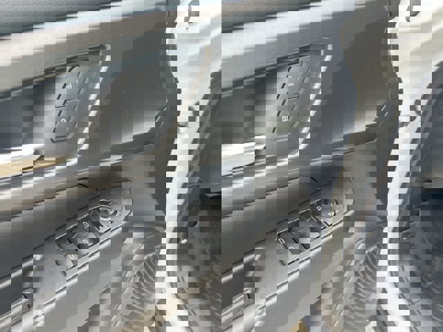 New 2026 Chevrolet Equinox EV LT image 24