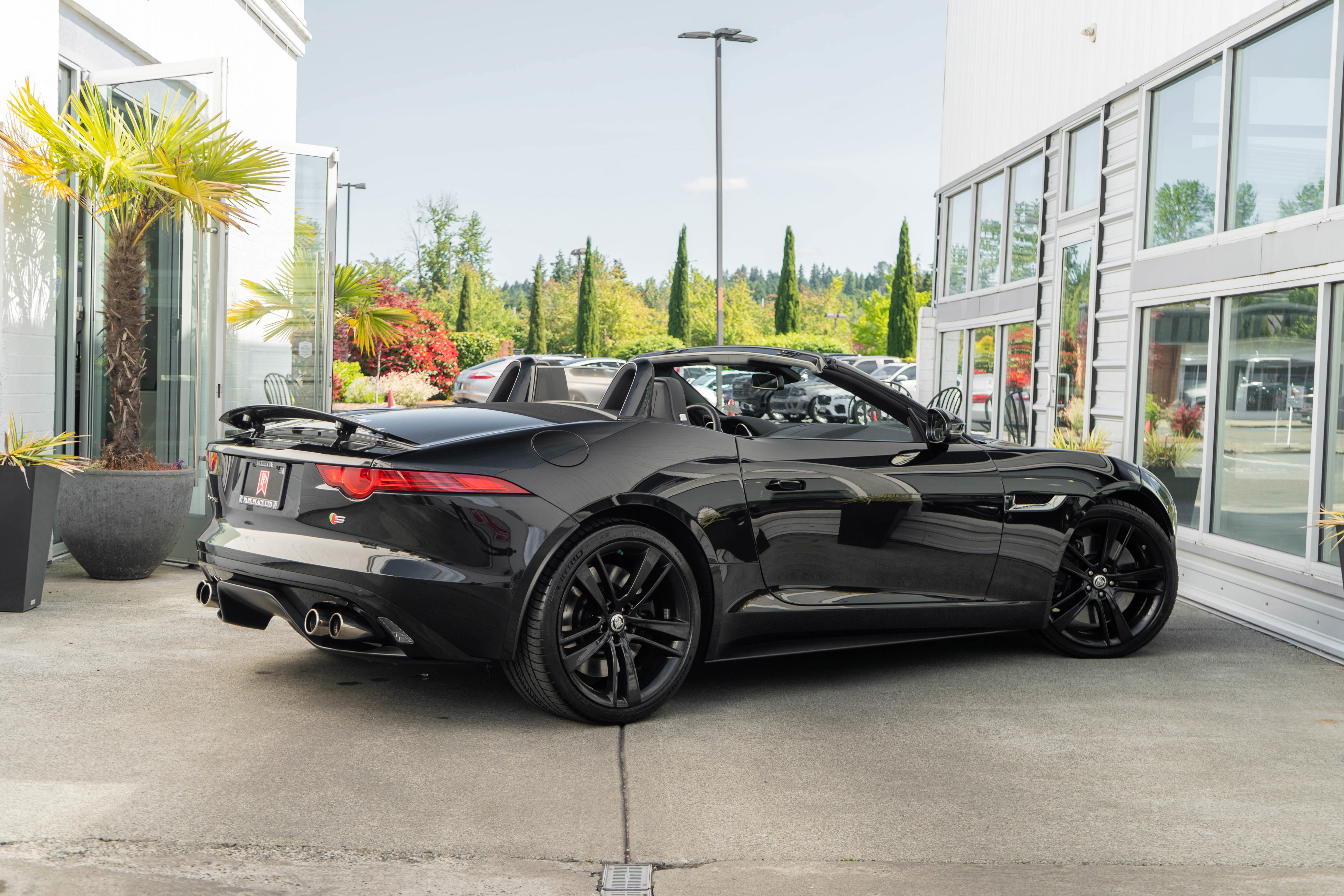 Used 2014 Jaguar F-TYPE S RWD image 7