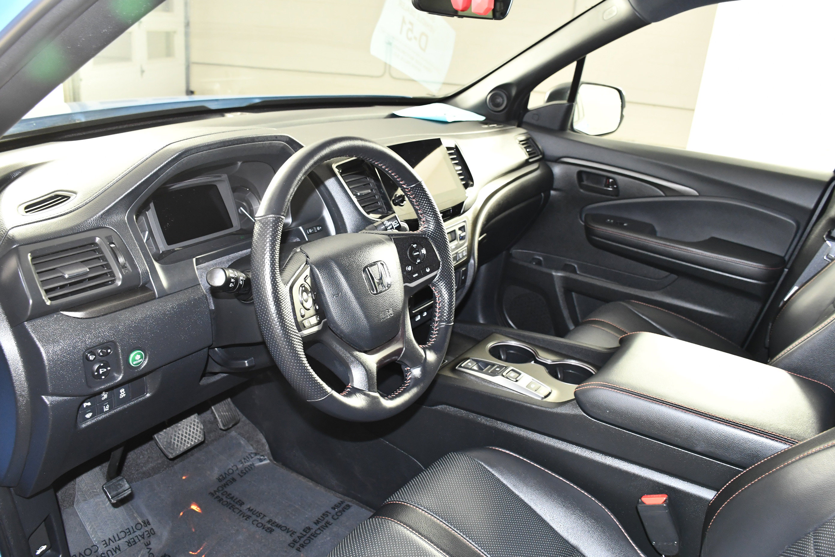 Certified 2024 Honda Passport TrailSport image 2