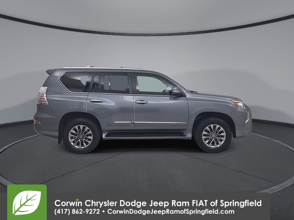 Used 2017 Lexus GX 460 Luxury w/ Preferred Accessory Package image 17