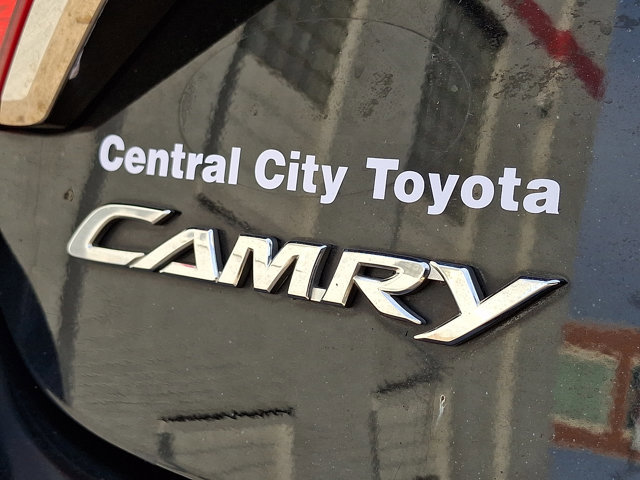 Used 2016 Toyota Camry SE FWD image 28