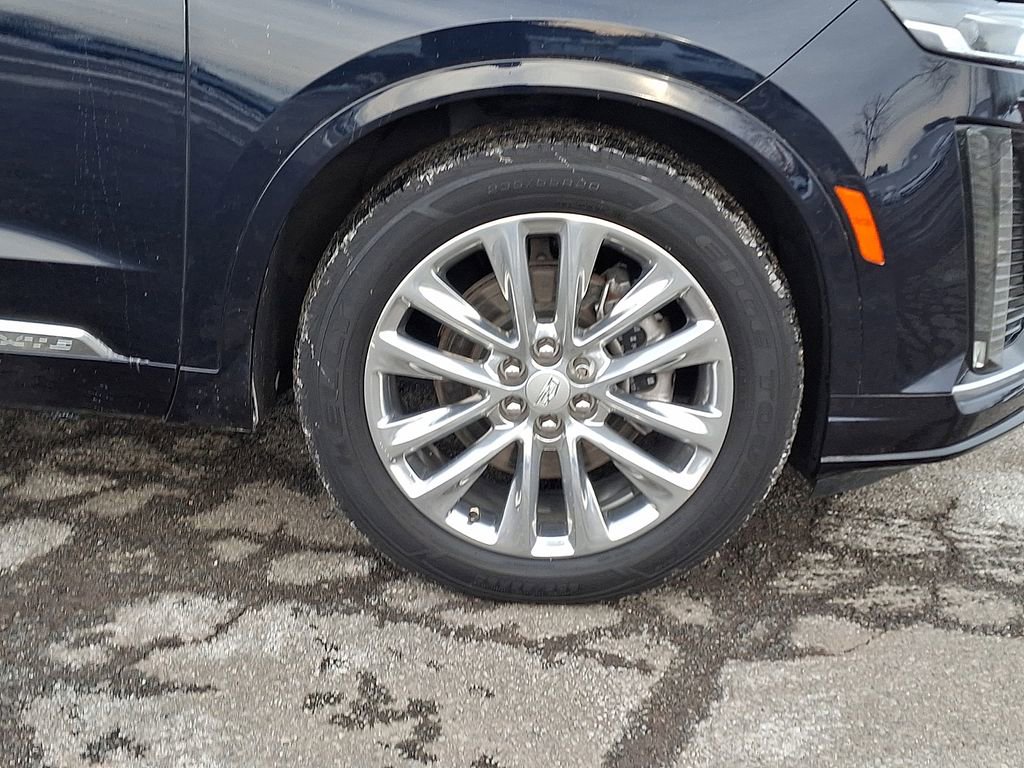 Used 2021 Cadillac XT6 Premium Luxury image 11