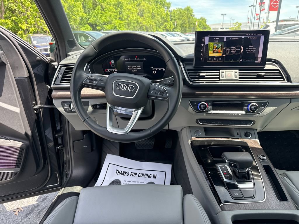 Used 2024 Audi Q5 2.0T Premium Plus w/ Premium Plus Package AWD/4WD image 13