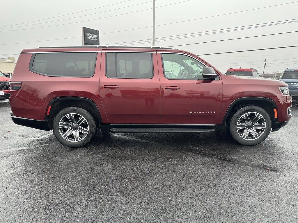 Used 2023 Jeep Wagoneer L Series II image 11