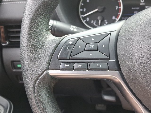 Used 2024 Nissan Sentra SV FWD image 23