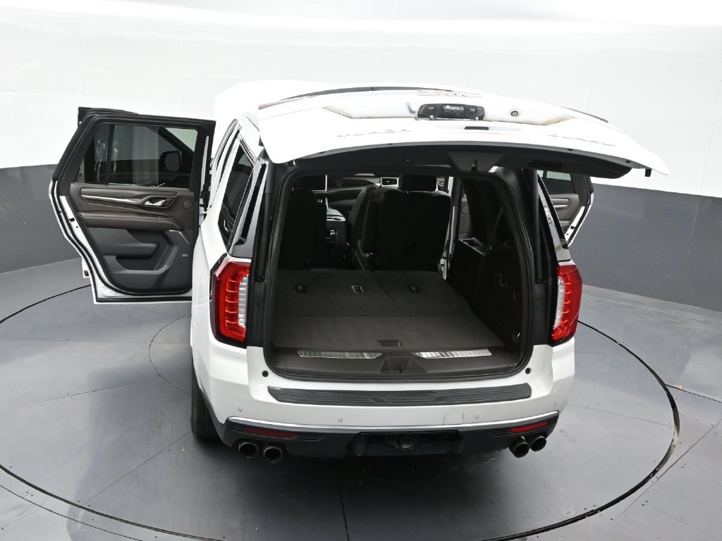 Used 2021 GMC Yukon Denali w/ Advanced Technology Package AWD/4WD image 35