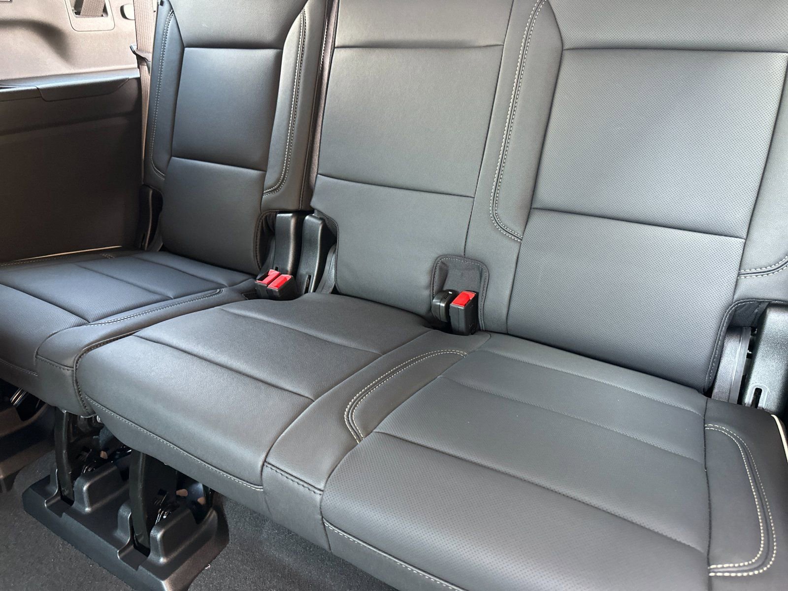 New 2026 GMC Yukon XL Elevation RWD image 15