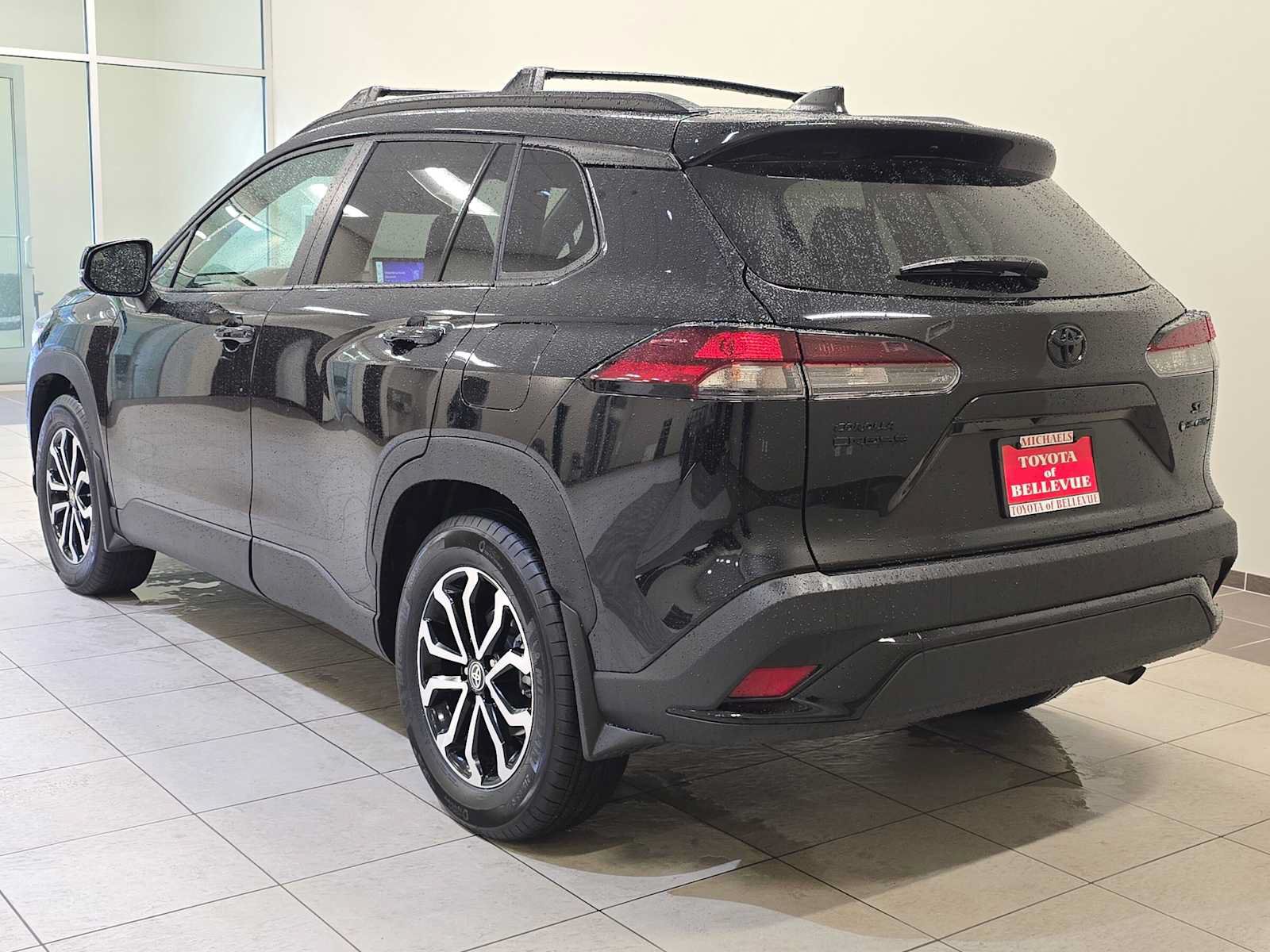 Certified 2026 Toyota Corolla Cross AWD Hybrid w/ Moonroof Package image 4