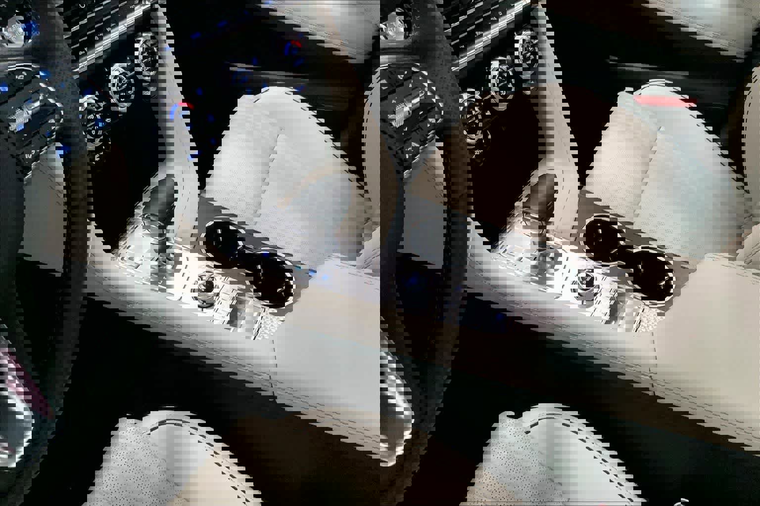 Used 2023 Genesis G70 2.0T w/ Sport Prestige Package image 15