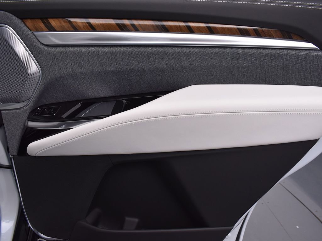 Certified 2026 Cadillac Escalade Platinum Sport w/ LPO, ONYX Package image 37