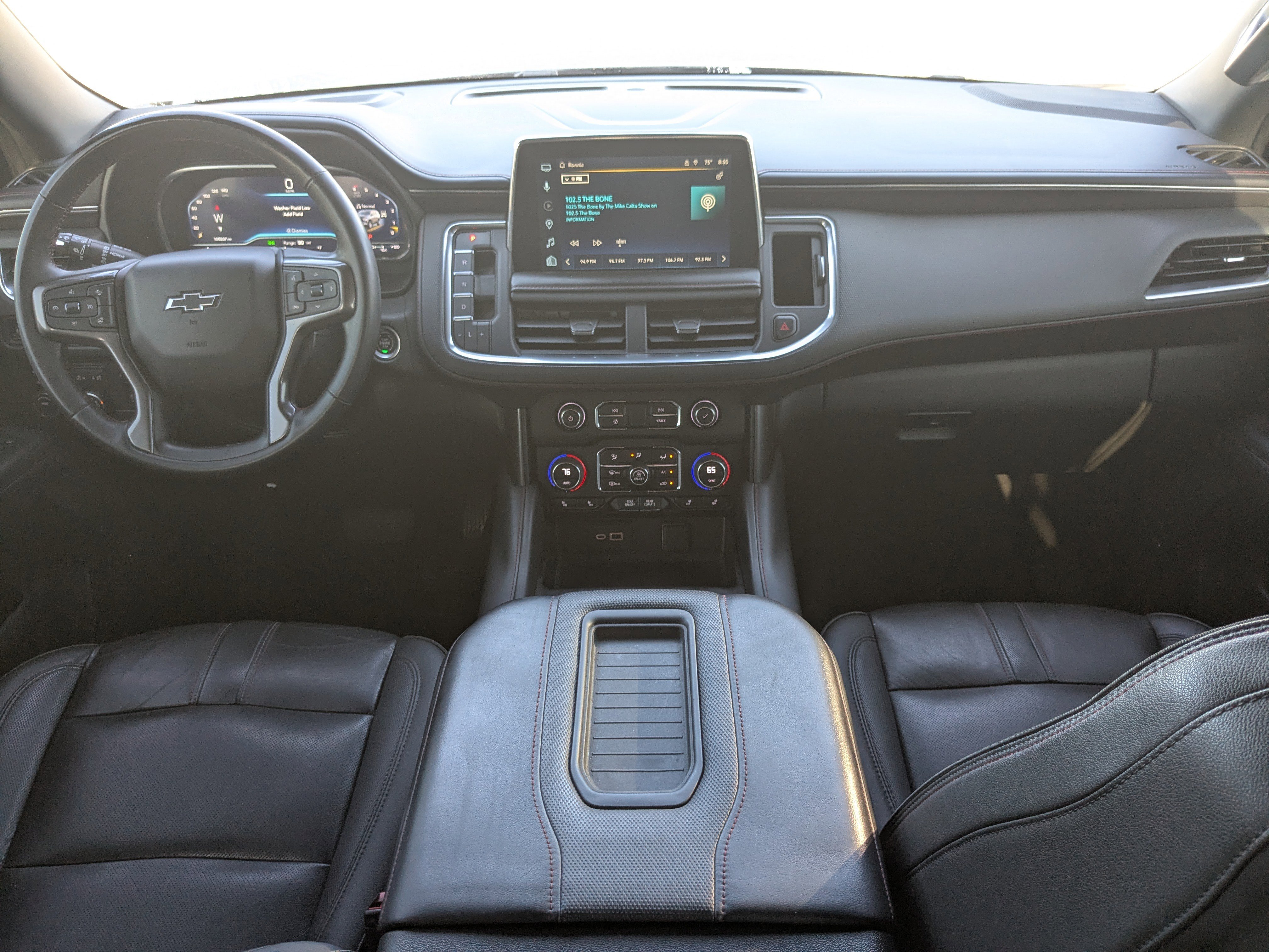 Used 2023 Chevrolet Suburban RST w/ Luxury Package AWD/4WD image 22