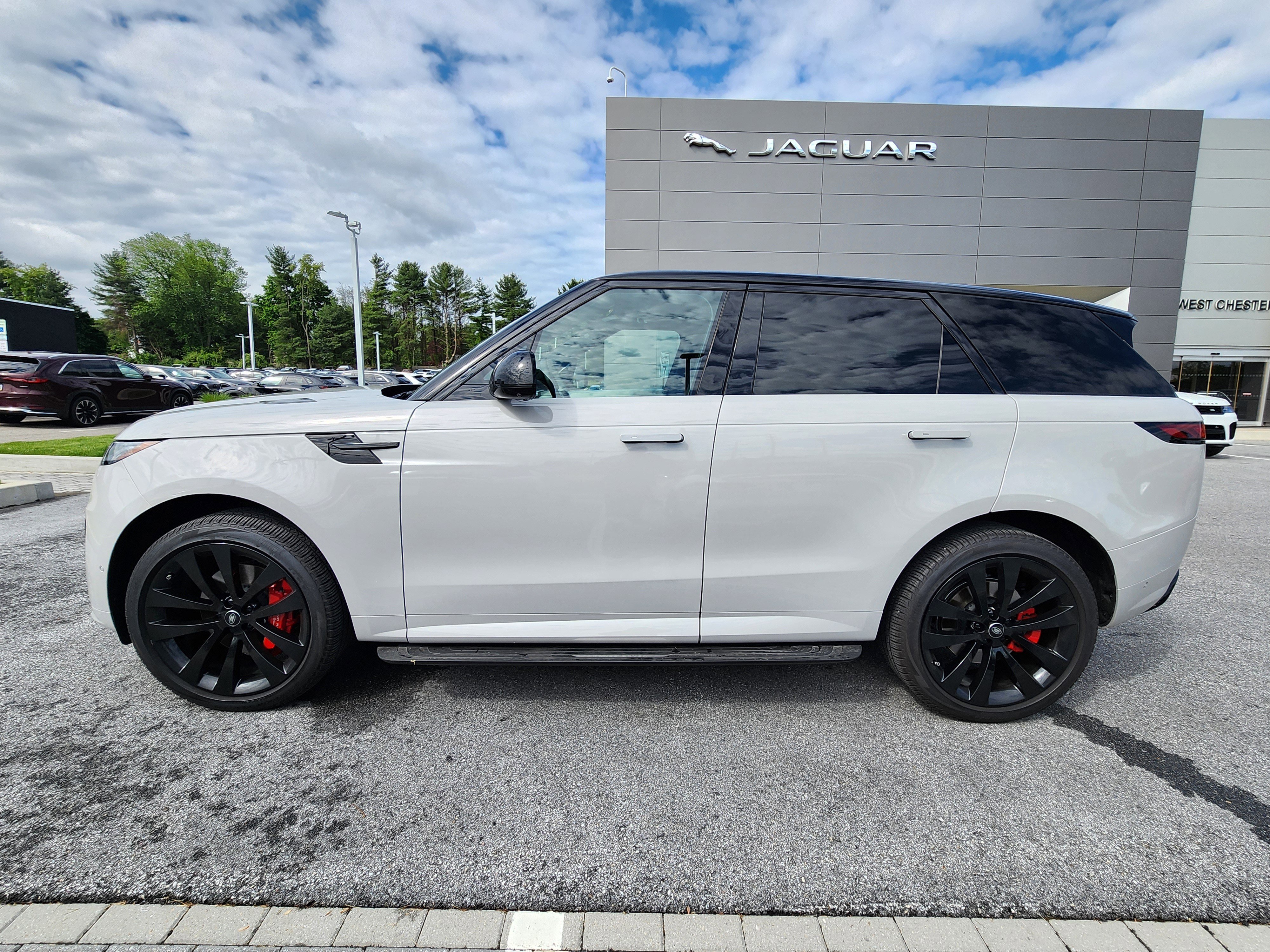 Certified 2024 Land Rover Range Rover Sport Dynamic SE AWD/4WD image 5